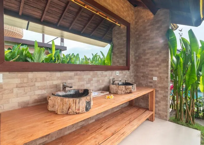 2br Amethyst Private Pool & Rice Field Vibes Villa